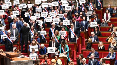 Assemblée nationale un record de sanctions contre les députés surtout LFI