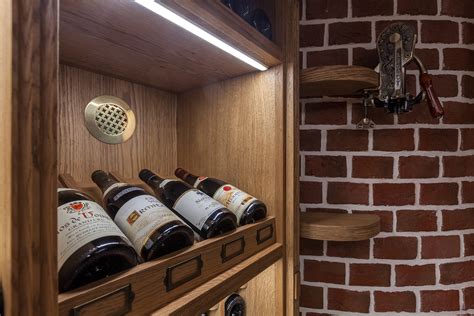 Винная комната в частном доме :: Behance