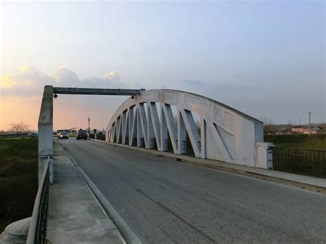 Secchia Bridge San Benedetto Po Quistello Structurae