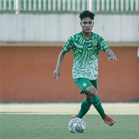 Matangkan Skema Permainan Ini 5 Potret Pemain Persebaya Uji Coba Vs