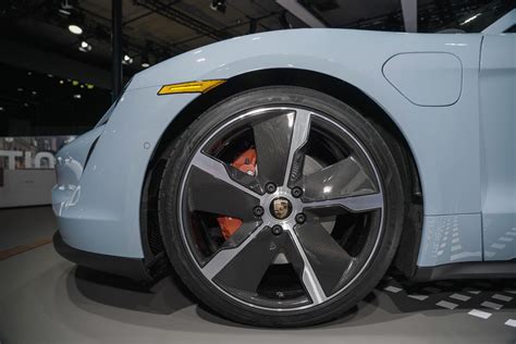 Porsche Taycan 4S offers plenty of punch at a more affordable price - CNET