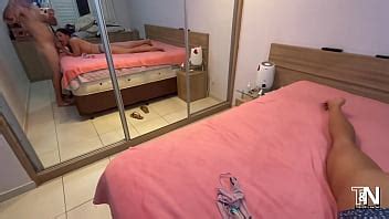 She Stretches To Receive Cock In Her Pussy XNXX