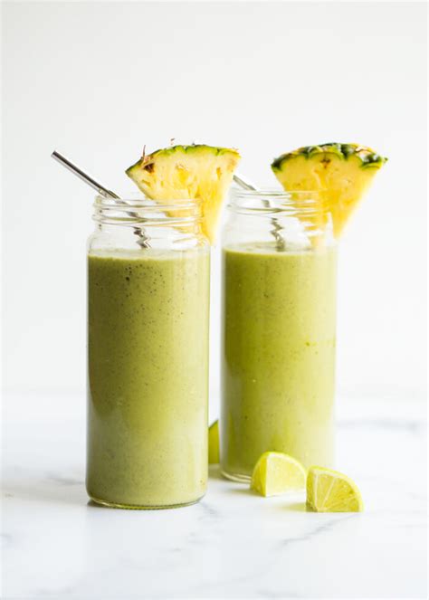 Pineapple Green Smoothie Wholesomelicious