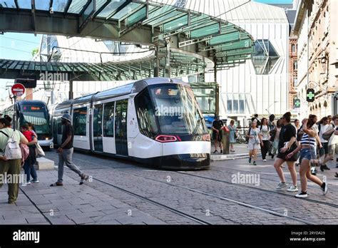 Strasbourg Tramway Homme De Fer Hi Res Stock Photography And Images Alamy