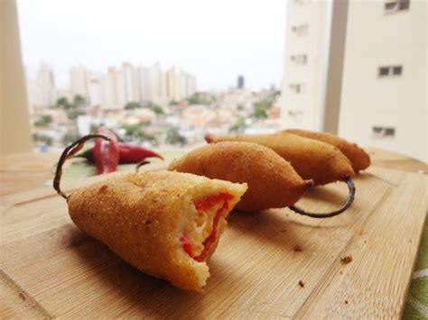 Pimenta recheada queijo ou o que mais você quiser Pimentão