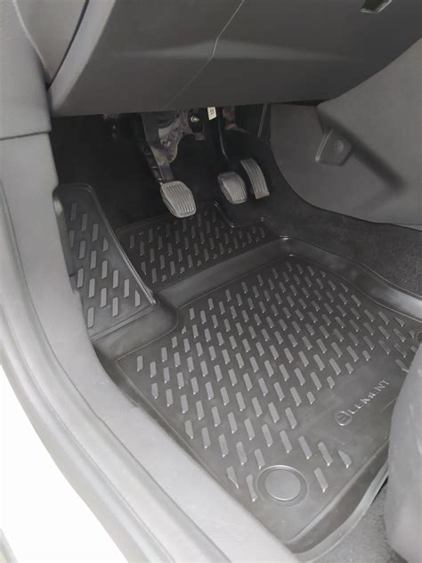Коврики в салон — Ford Focus Sedan III, 1,6 л, 2011 года | аксессуары ...