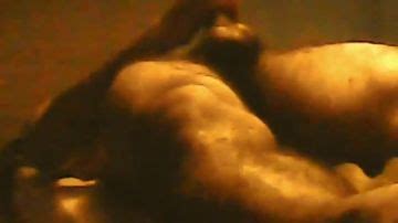 Salope homo aux yeux bandés veut de la bite Porn