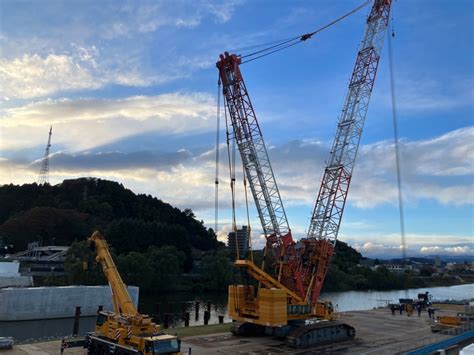 500t吊クローラクレーンの組立が完了しました 宮沢橋橋梁上部工工事 宮沢橋橋梁上部工工事webサイト