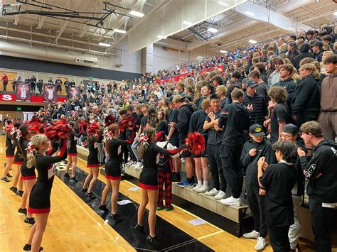 Camas High School on Twitter: "One packed house, two big wins. Great ...