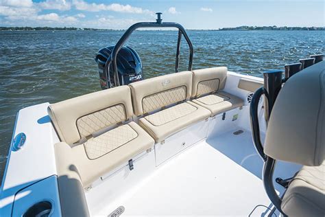 Heritage 231 Center Console Sportsman Boats