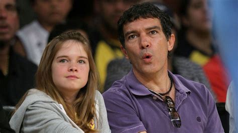 Mira Cuánto Ha Crecido Stella Banderas Hija De Antonio Banderas Y