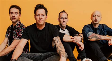 I Wanna Be Tour Turn Traz Simple Plan E Outras Bandas A Cinco Cidades