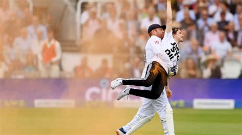 3 times a cricketer dealt with a pitch invader on his own