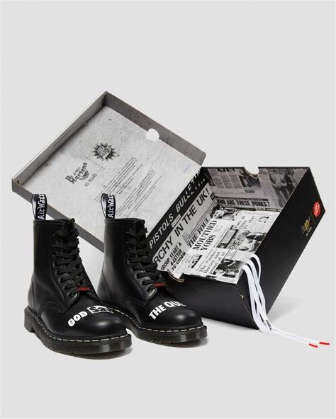 Dr Martens Sex Pistols God Save The Queen Smooth Leather Lace Up