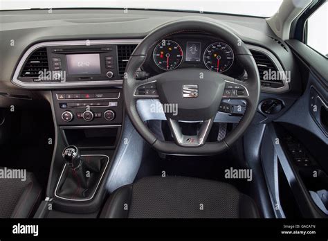 2014 Seat Leon FR Stock Photo - Alamy