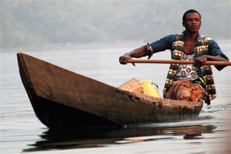 A Visit to Lake Volta, Ghana - Happy Days Travel Blog