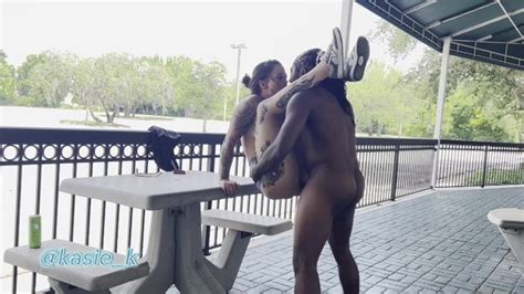 Sex in Der Öffentlichkeit Vor Dem Büro Pornhub