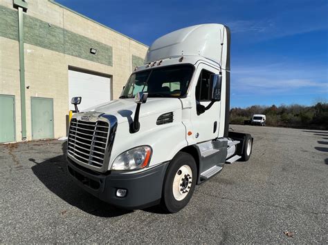 2015 Freightliner Cascadia Single Axle Daycab 4796 Csm Truck Sales