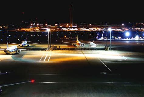 Haneda Airport in Tokyo in Japan Editorial Stock Photo - Image of deck ...