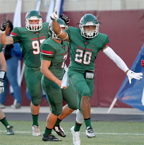 Defense leads way as The Woodlands shuts down Dekaney