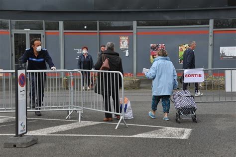 Gironde Coronavirus on garde ses distances sur le nouveau marché de