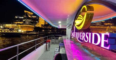 Bangkok: Chao Phraya River Buffet Dinner Cruise | GetYourGuide