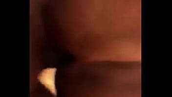 Une Grosse Black Se Prend Une Bite Blanche En Levrette XVIDEOS