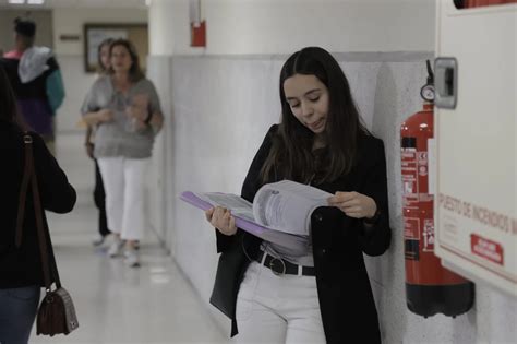 En imágenes Cerca de 9 000 aspirantes se presentan a las oposiciones