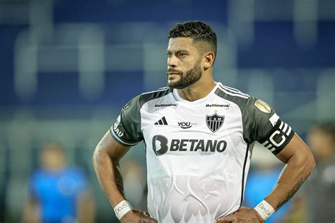 Ídolo do Galo Hulk opina sobre paralisação da Série A saiba o que