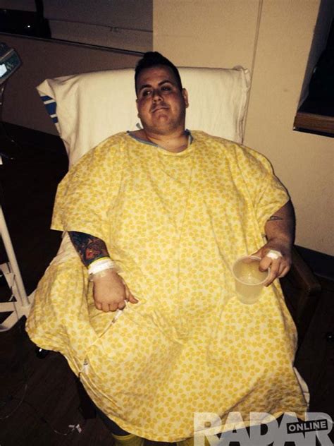 Shocking Weight Loss Hells Kitchen Chef Drops 455 Pounds After 3