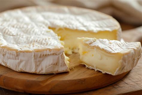 77 Types of Cheese: (A-to-Z) Photos - Butter N Thyme