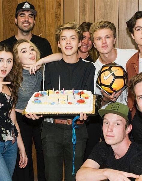 Pin by Jill on Sabrina Carpenter | New hope club, Sabrina carpenter