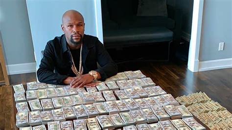 Floyd Mayweather's Money Table | Know Your Meme