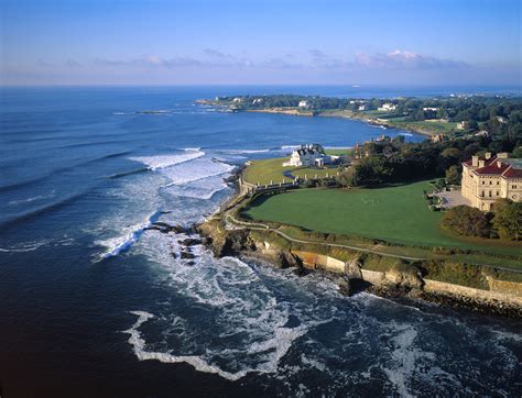 10 Prettiest Coastal Towns in New England | Newport rhode island
