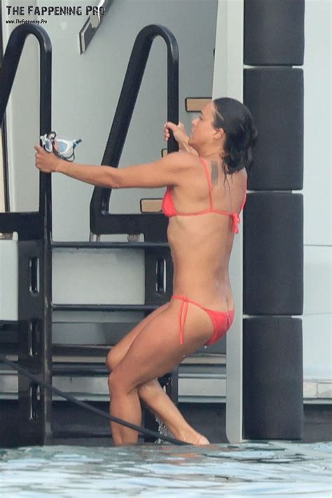 Michelle Rodriguez Exposed Her Topless Tits Photos Fappeningtime
