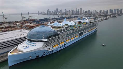 Icon Of The Seas Worlds Largest Cruise Ship Sets Sail Us News Sky