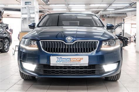 Установка светодиодных ламп в ПТФ Шкода Октавиа А7 (Skoda Octavia A7 ...