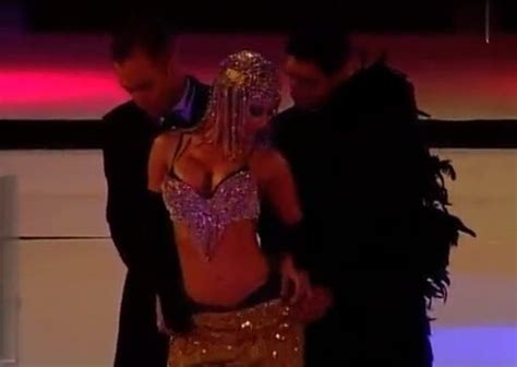 Model Strips Naked On The Catwalk Thisvid