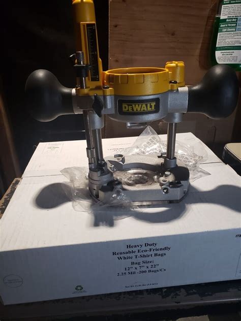 Dewalt Dnp Plunge Base For Compact Router New Open Box