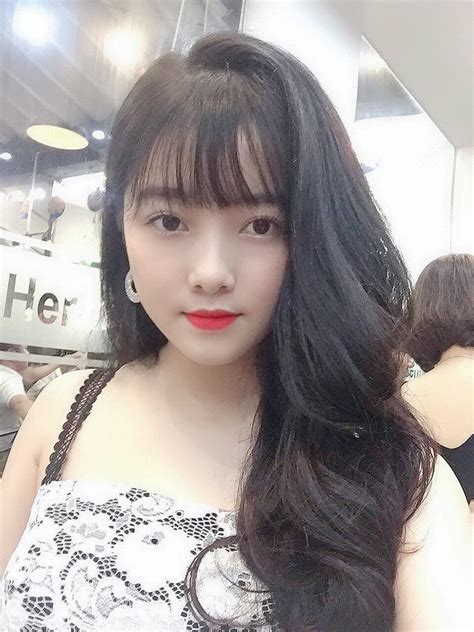 Cận cảnh nhan sắc xinh như hot girl của nữ sinh môi giới mại dâm