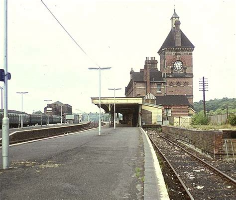 Disused Stations: Tunbridge Wells West Station