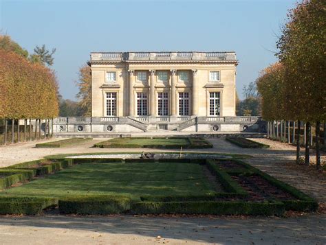 Photo Le Petit Trianon Versailles France