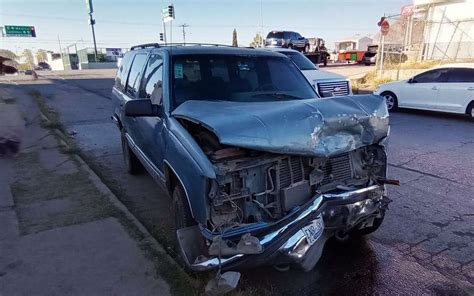 Lo Impacta Camioneta Blindada Del Gobierno Estatal En El R Almada