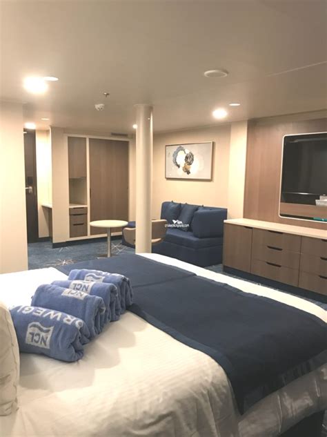 Norwegian Bliss Cabin