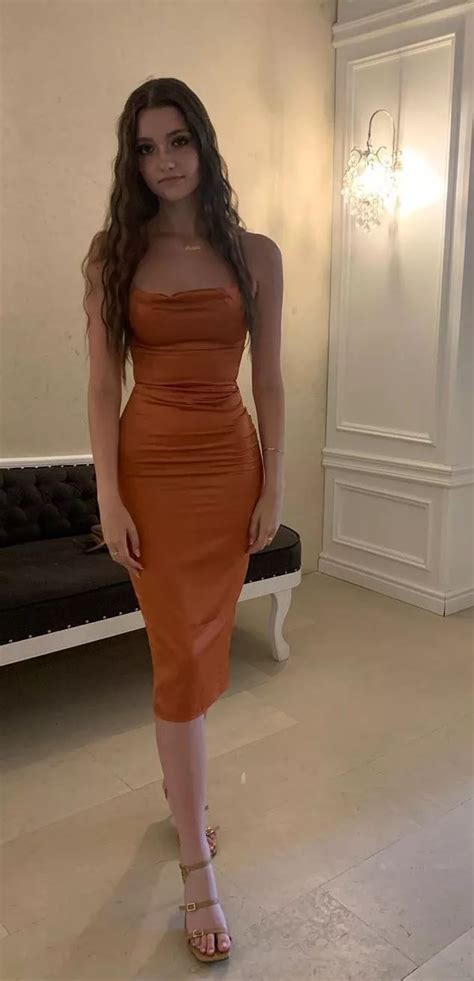 Super Tight Nudes Tightdresses NUDE PICS ORG