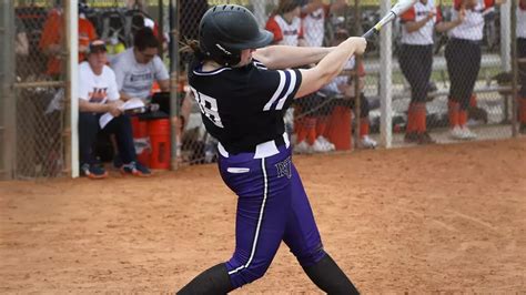 Softball Splits on the Road with Beloit - Rockford University