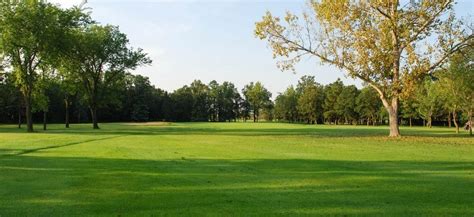 Breezy Bend Country Club - Golf Course Information | Hole19