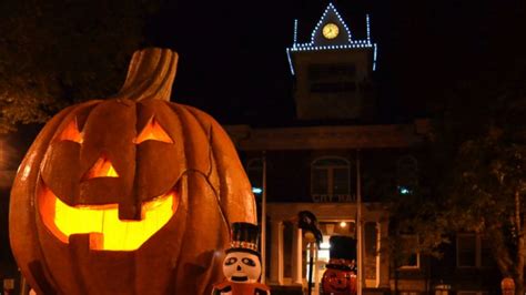 Video Get Excited for Epic 'Halloweentown' Celebration With Your ...