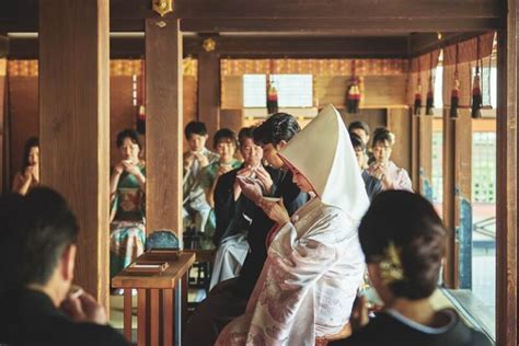 住吉大社 吉祥殿・「白無垢」の写真｜日本の結婚式