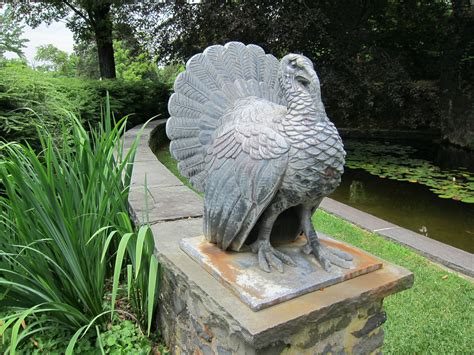 Turkey Statue Statue Lion Sculpture Thanksgiving Decorations